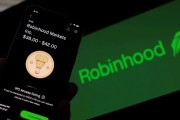 大师解梦“接盘侠”没了？标普500指数季调维持成分股不变，Robinhood、Applovin应声大跌